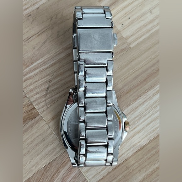 Caravelle by Bulova Ladies Watch Stainless Bracelet White Dial Date Window - Picture 10 of 12